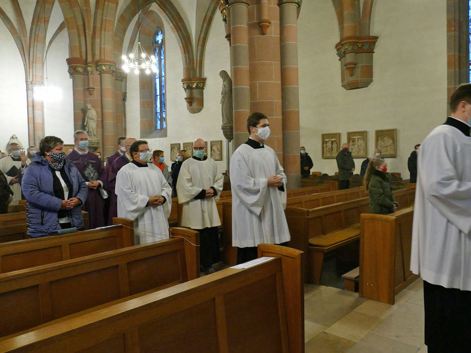 Beauftragung zu Lektorat und Akolythat in St. Marien, Volkmarsen (Foto: Karl-Franz Thiede)